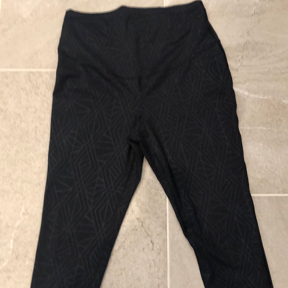 Old navy maternity leggings